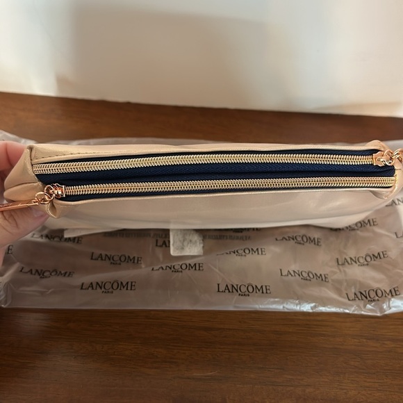 Lancôme Paris Makeup Bag - Picture 7 of 10